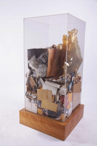 Peter Hutchinson&rsquo;s Refuse, 1973, Accumulation of studio refuse in Plexiglas box